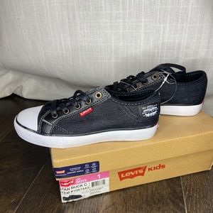 Levi’s black denim boys size 2 sneakers